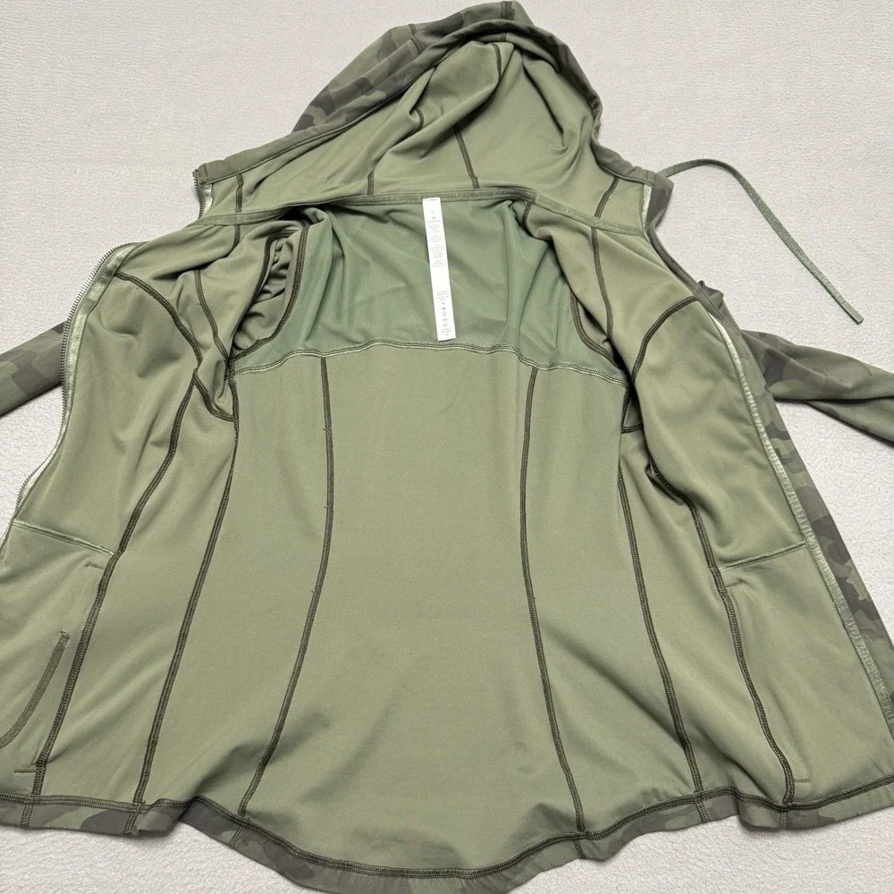 Lululemon Define Jacket Womens 6 Green Camo Full Zip Athletic‎ Yoga Running